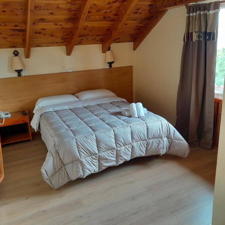 Hosteria Nuevo Pinar San Carlos de Bariloche Exterior foto